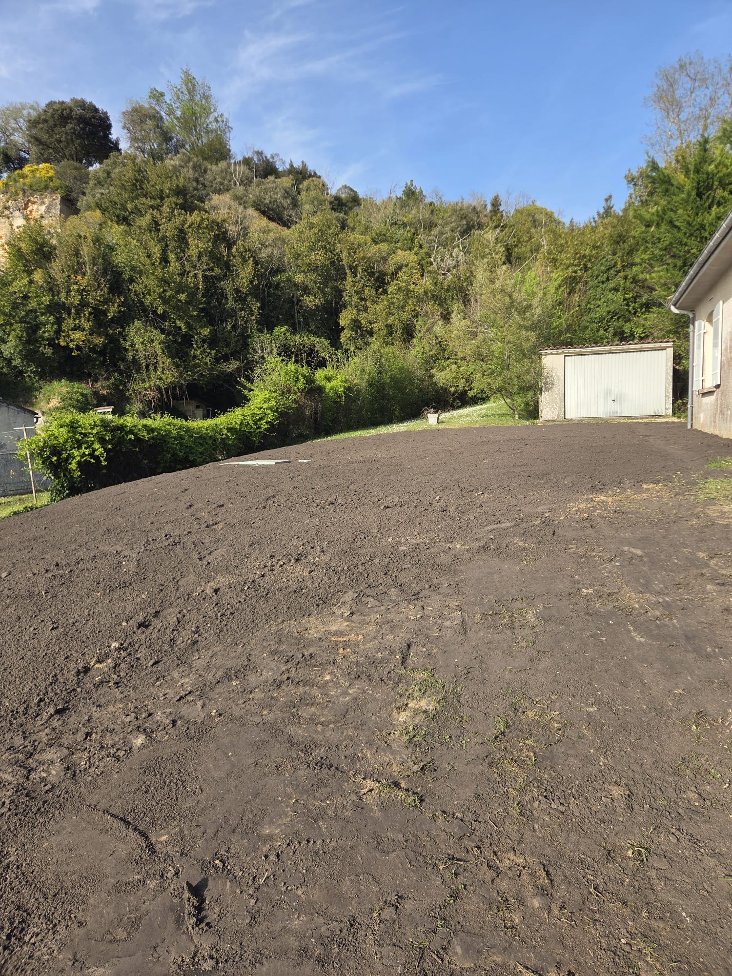 Décapage et nivellement de terrain